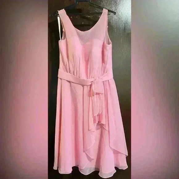 Davinci Knee Length Dress - Picture 1 of 3